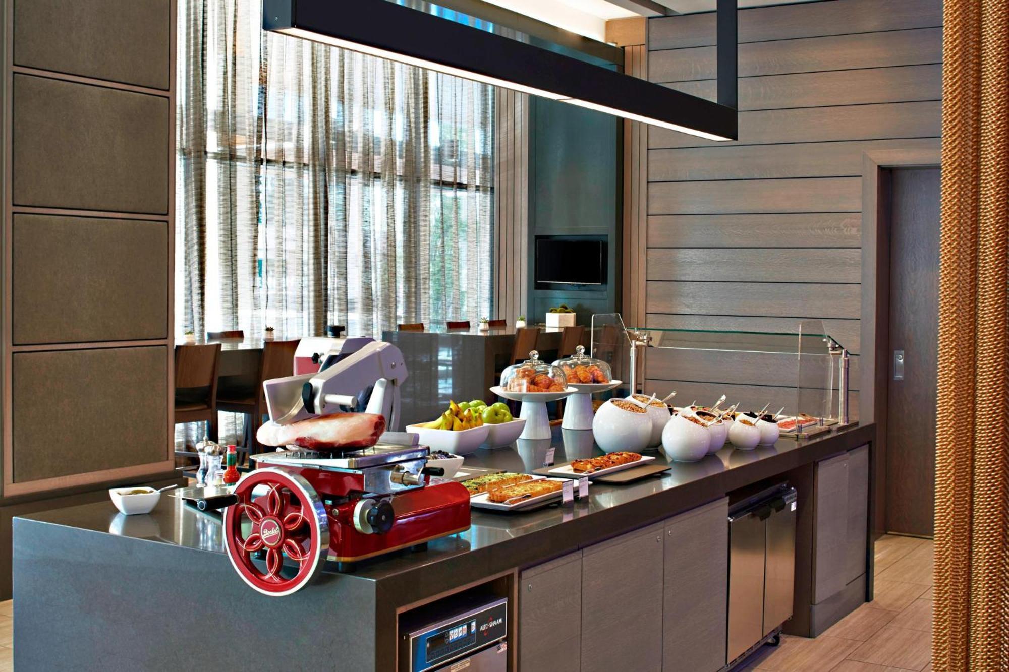 Ac Hotel By Marriott Seattle Bellevue/Downtown Bagian luar foto