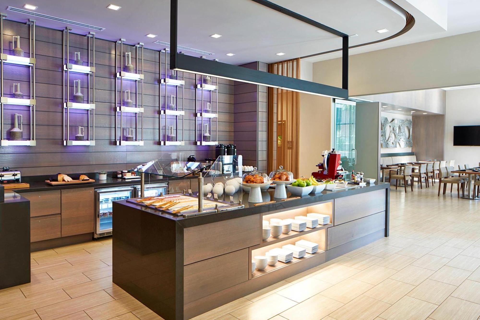 Ac Hotel By Marriott Seattle Bellevue/Downtown Bagian luar foto