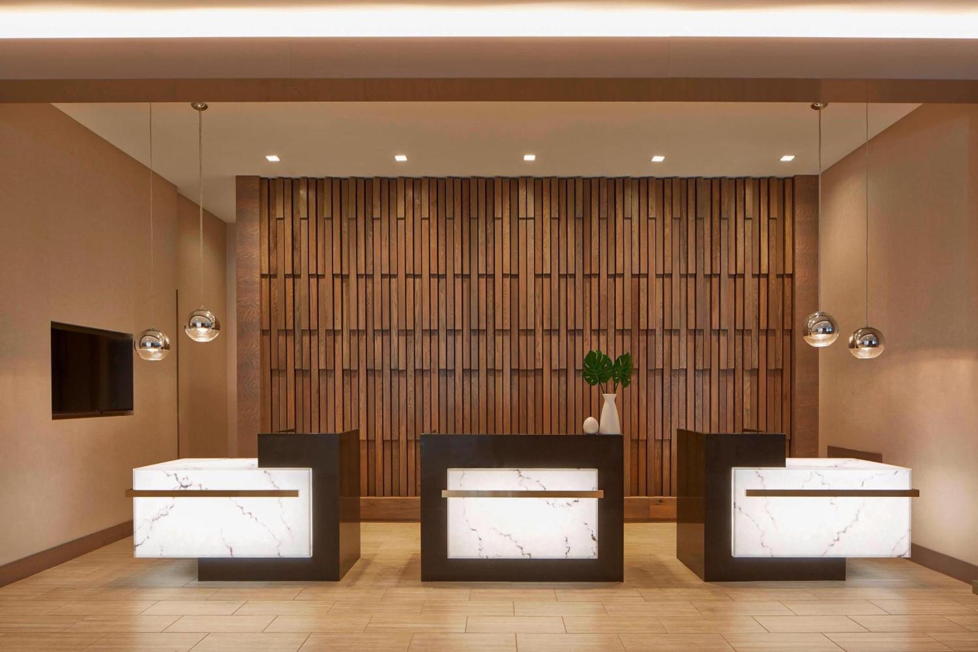 Ac Hotel By Marriott Seattle Bellevue/Downtown Bagian luar foto