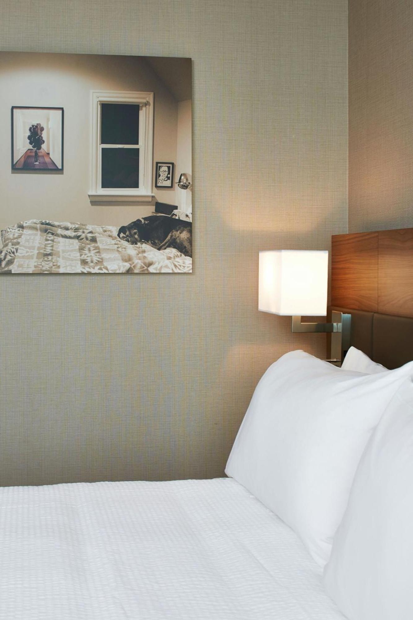 Ac Hotel By Marriott Seattle Bellevue/Downtown Bagian luar foto